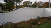 6' vinyl fence with custom 